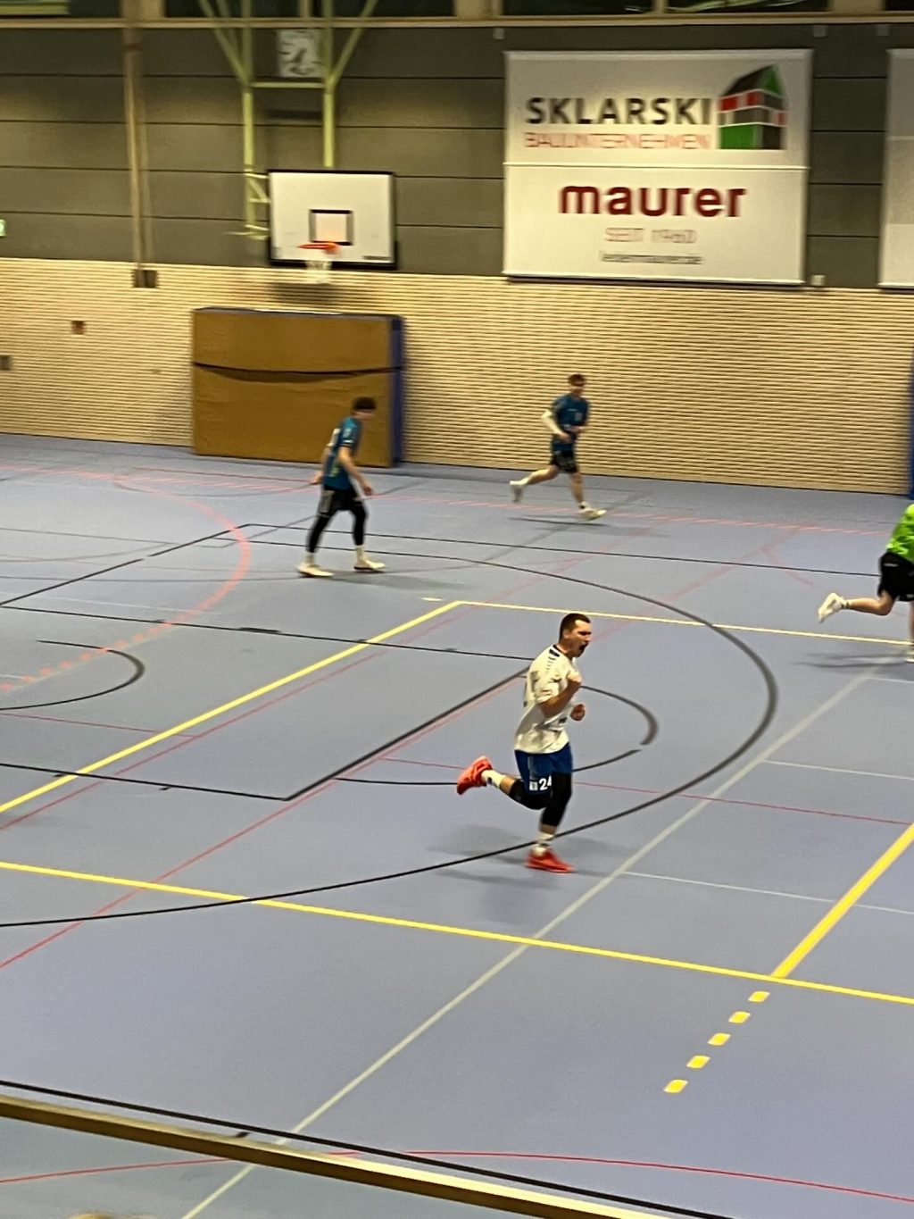 Instagram post from ob_stefanbelz. This post is in position 1.